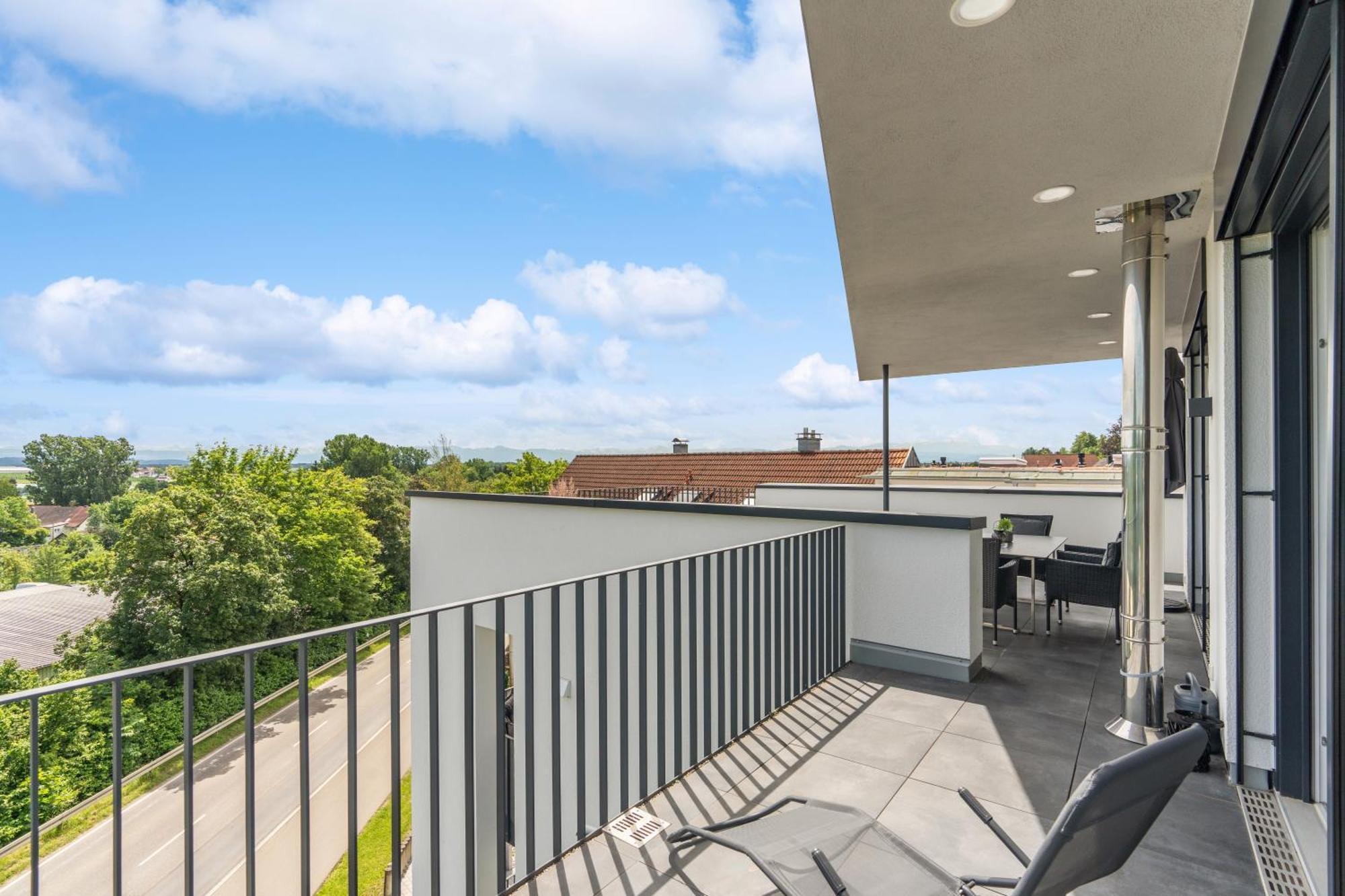 Апартаменти Anytime - Penthouse Mit Terrasse Und Bergsicht Фрідріхсгафен Екстер'єр фото